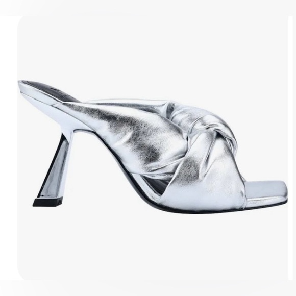 MARC FISHER Silver Knot Dellian Square Toe Slip On Leather Heeled Sandal - Picture 1 of 15